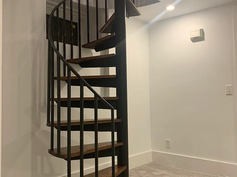 1208 Louden St #1 — Photo 9