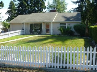 1213 N 161st St, Shoreline, WA 98133