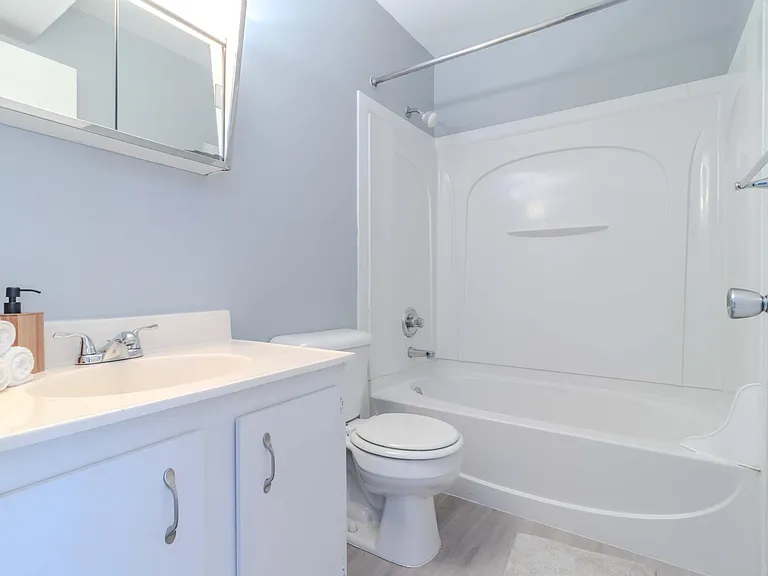 1234 W Main St #1 — Photo 8