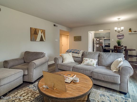 5th image of 128 Orchard E