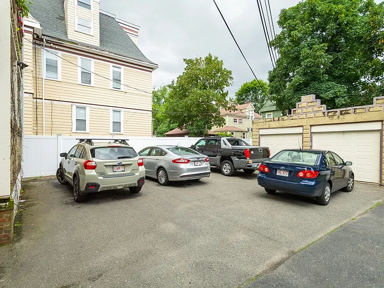 47 Pearl St #1 — Photo 12