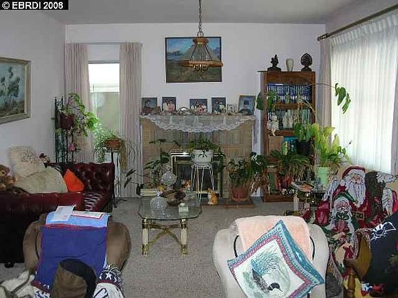 2nd image of 2745 Oliver Ave
