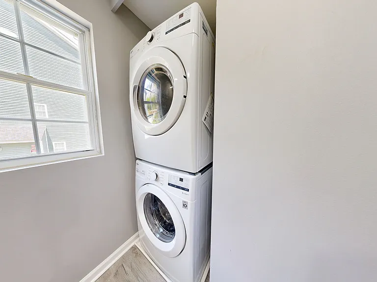 Full Size Washer and Dryer