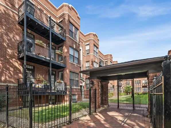 2711 N Mildred Ave APT 2A, Chicago, IL 60614