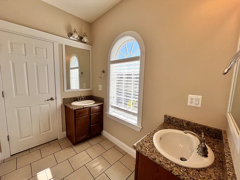 2708 Ironton St — Photo 7
