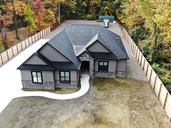 4801 W Temperance Rd, Ottawa Lake, MI 49267