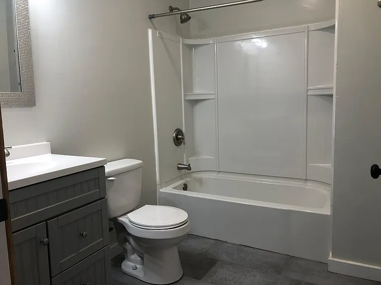 Spacious bathroom