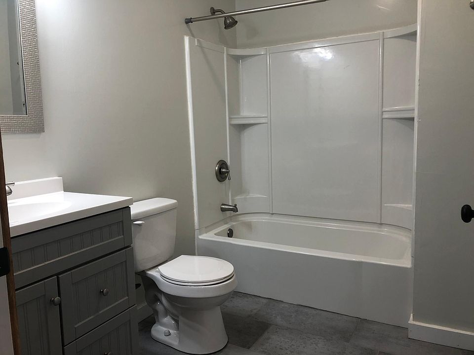 Spacious bathroom