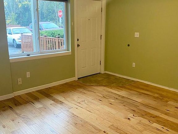 4th image of 12356 14th Ave NE #12352