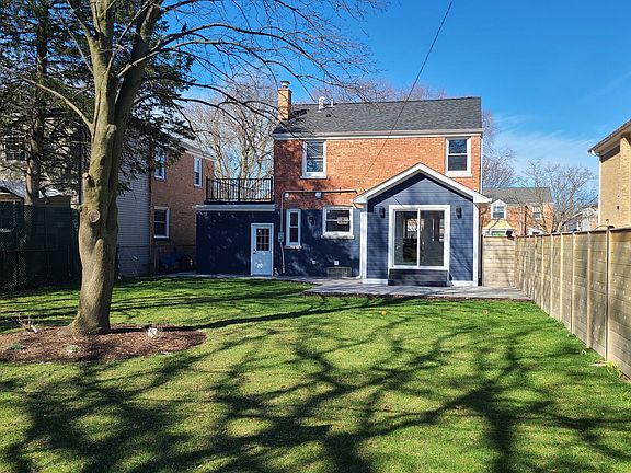 4th image of 4137 N Plainfield Ave