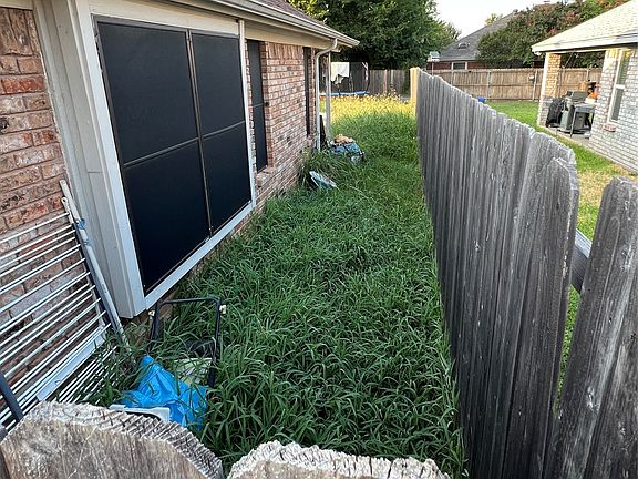 3rd image of 7404 Dana Ln