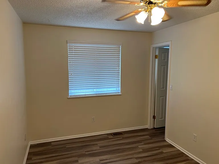 11156 W Wisconsin Ave — Photo 5