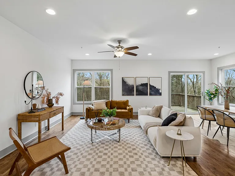 720 Flint Ridge Dr — Photo 10