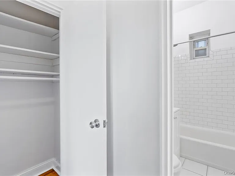 411 Bronx River Rd #2K — Photo 10