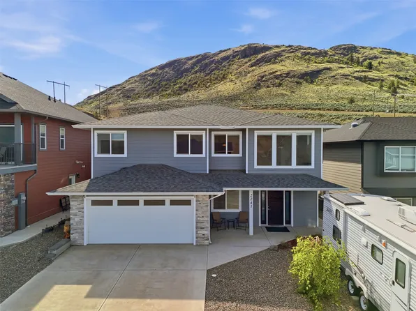 2241 Saddleback Dr, Kamloops, BC V2B 0G7