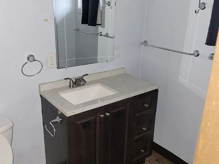 385 E Cherry Ave — Photo 7