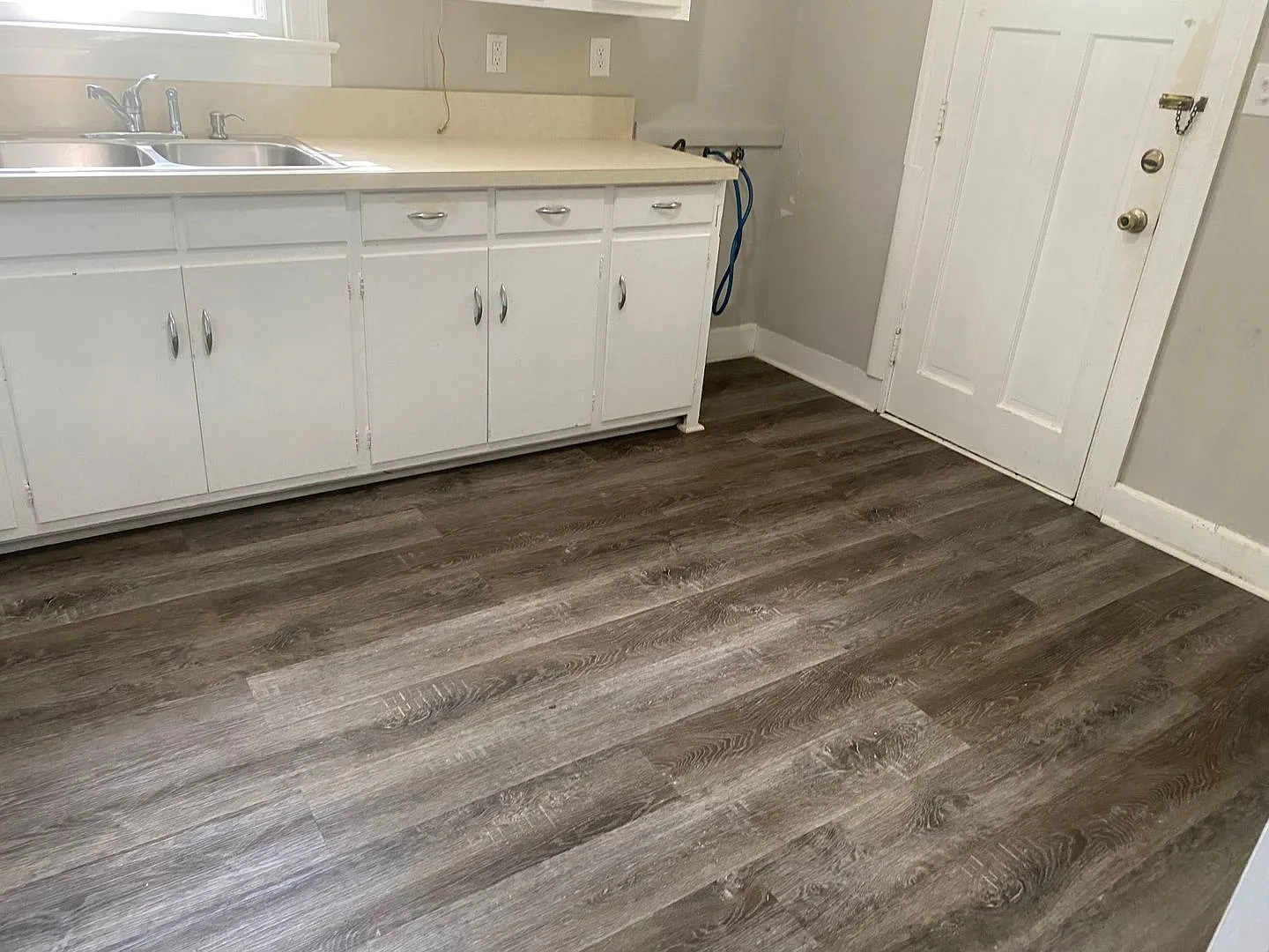 1300 Mercer Street — Photo 4
