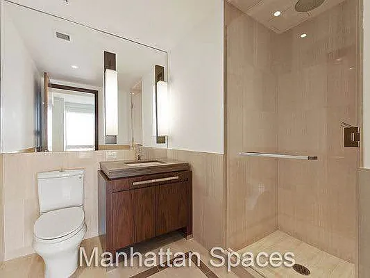 Rented by Manhattan Spaces | media 9