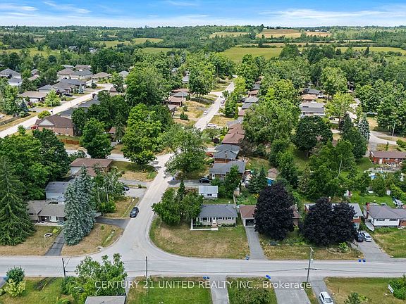 2nd image of 300 Lindan Ave