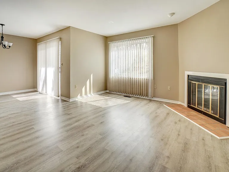 165 Pheasant Ln — Photo 23