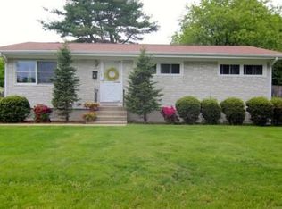 19 Sunrise Ave, Stoneham, MA 02180