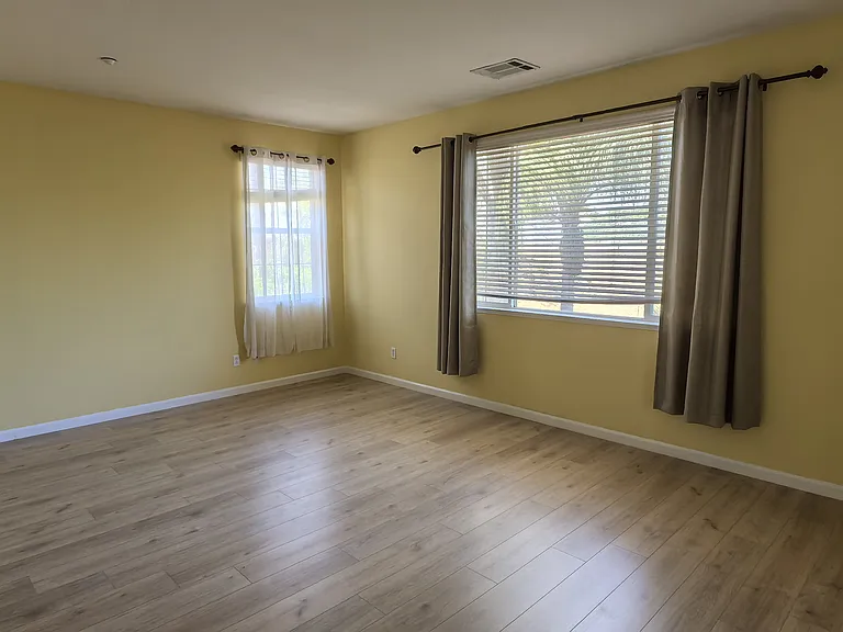 2647 Presidio Dr — Photo 13