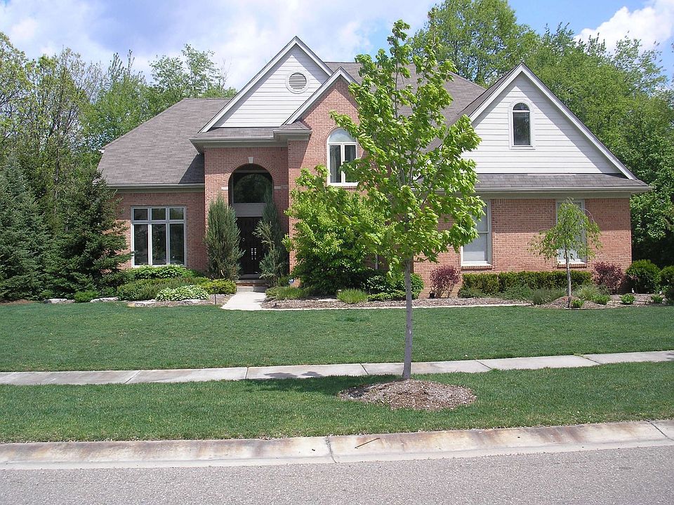 Autumn Hill Drive