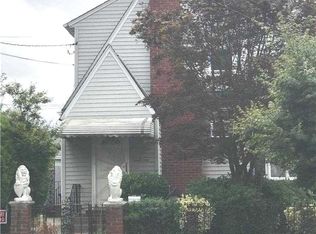 143-16 Oak Ave #2F, Flushing, NY 11355