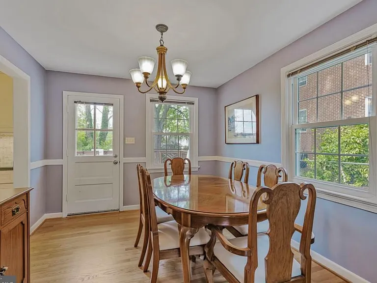2622 N Lexington St — Photo 5