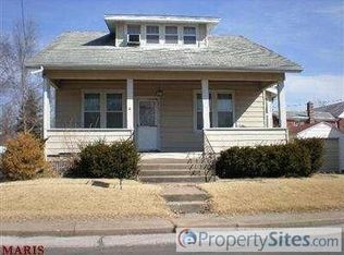 714 N 4th St, Ste Genevieve, MO 63670