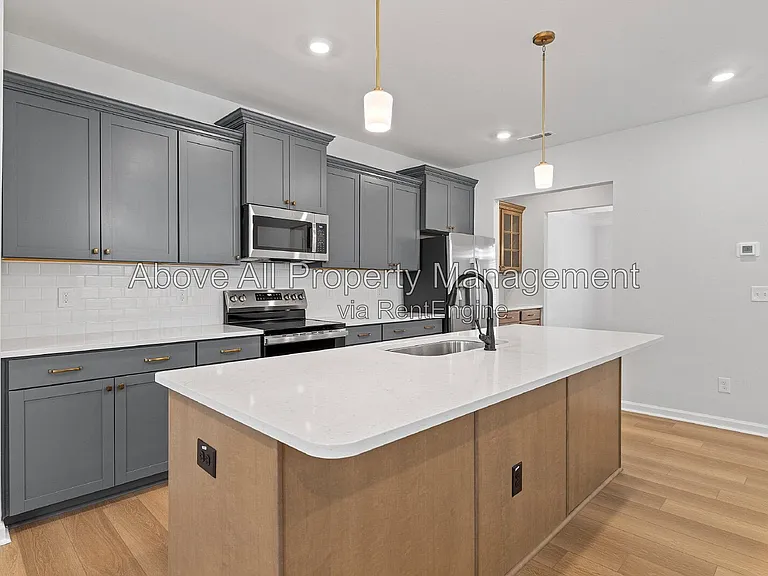 204 White Oak Garden Way — Photo 14