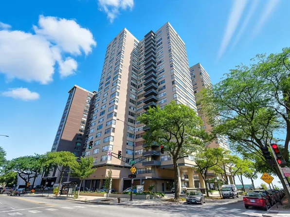 6301 N Sheridan Rd APT 18P, Chicago, IL 60660