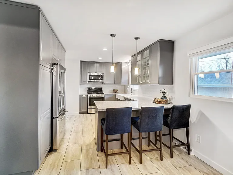3592 Delamere Ave — Photo 15