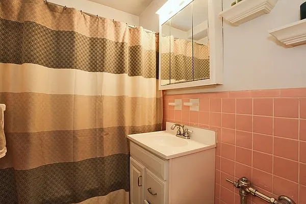 Sold by Dorsa Group | media 15