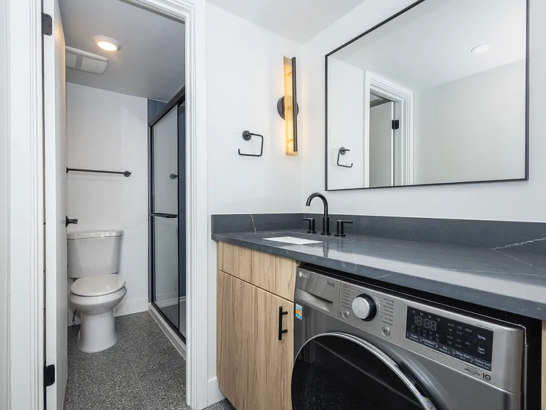 bathroom bathroom