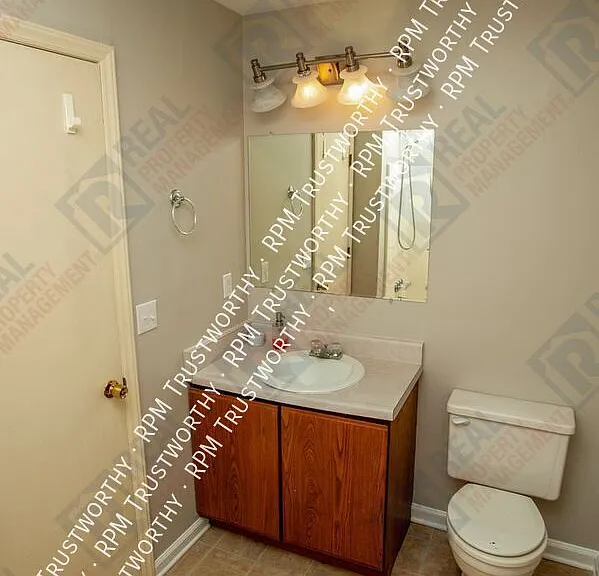 522 Finley St — Photo 11