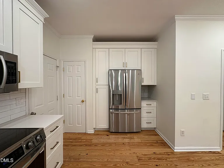 1612 Farmington Grove Dr — Photo 10