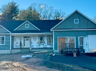8 Tall Pines Trl, Southwick, MA 01077