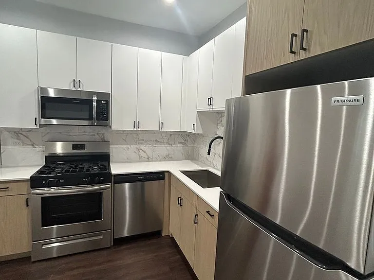 2173 W Wilson — Photo 3