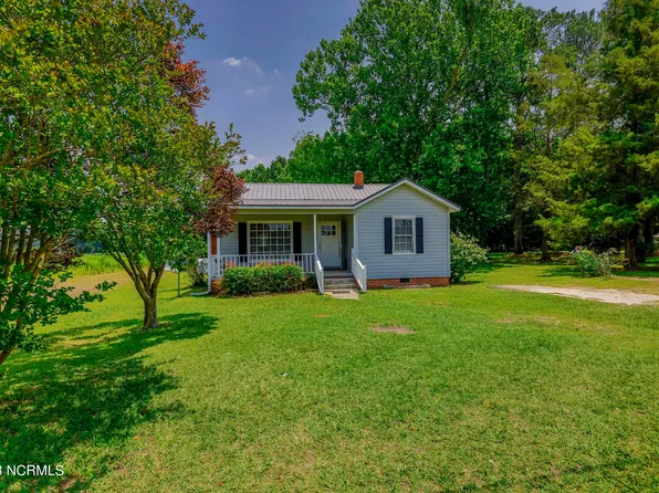 3885 Nc 11, Wallace, NC 28466