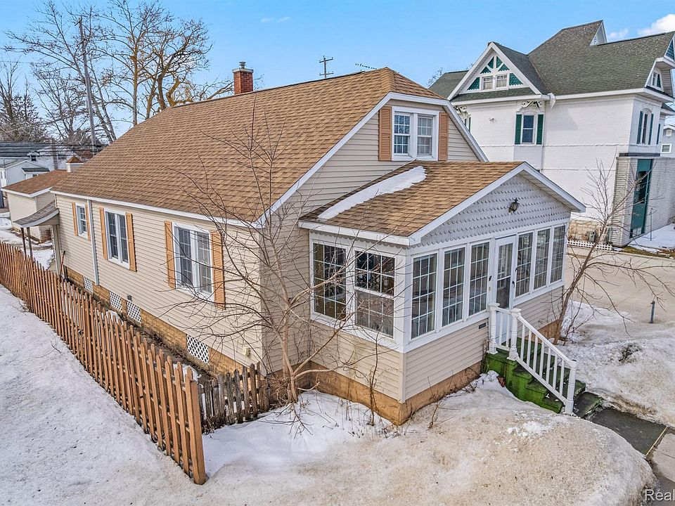 1st image of 506 W Chisholm St