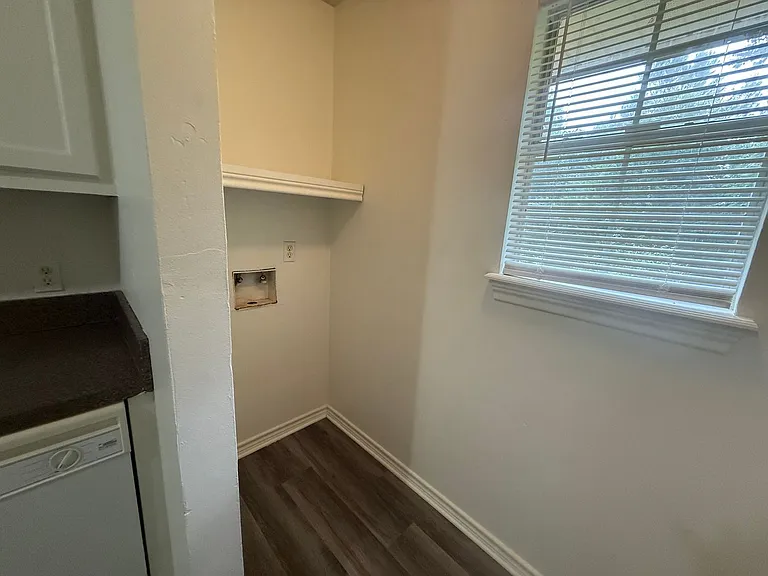 10473 Westridge St — Photo 6