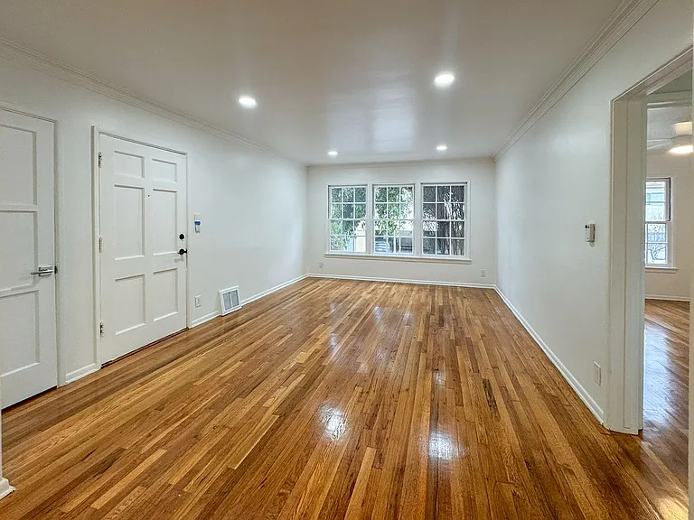 402 406th Ave #AVE — Photo 6