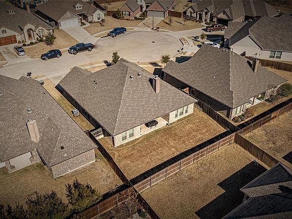 4th image of 728 Paintbrush Ct