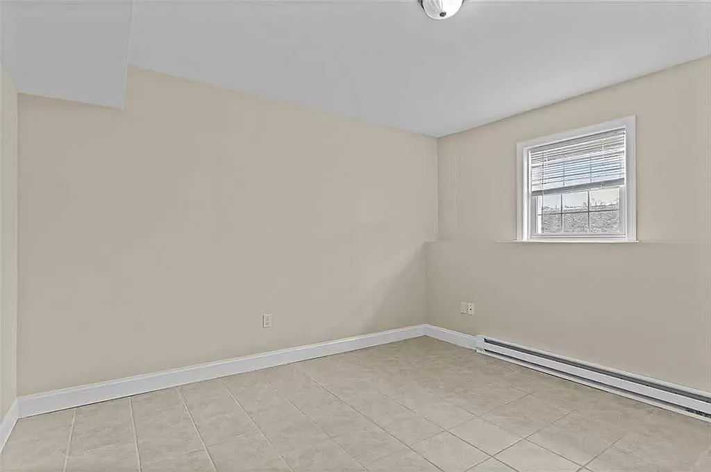 23 Vaughan St — Photo 4
