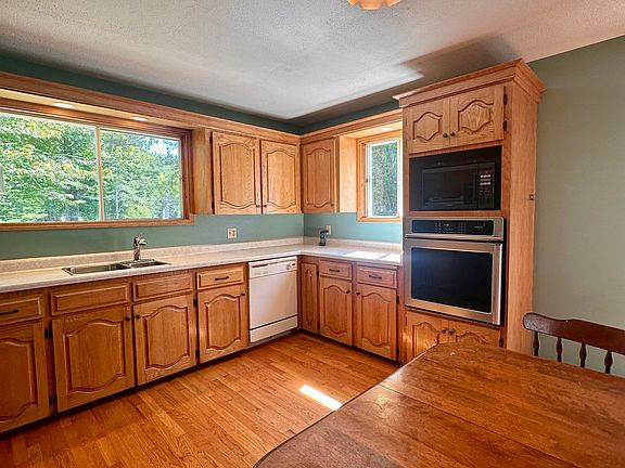 4th image of 1229 Northfield Rd