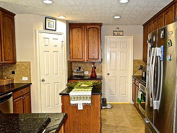 5th image of 3602 Morgans Cove Ct