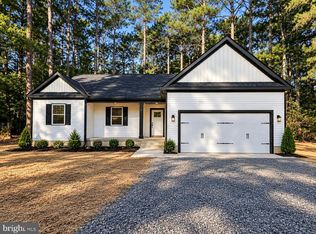 165 Beacon Ct, Montross, VA 22520
