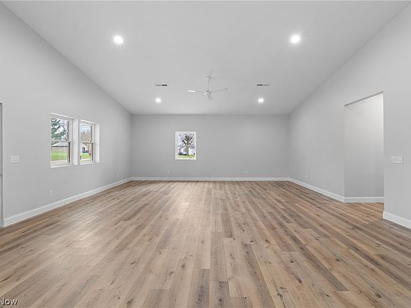 3rd image of 509 Pine St NW