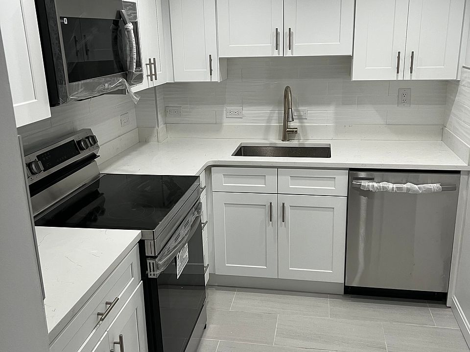 Newly Renovated Kitchen